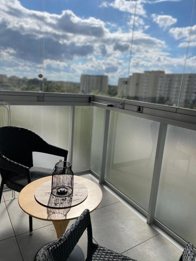 Apartament Metro Sluzew ワルシャワ エクステリア 写真